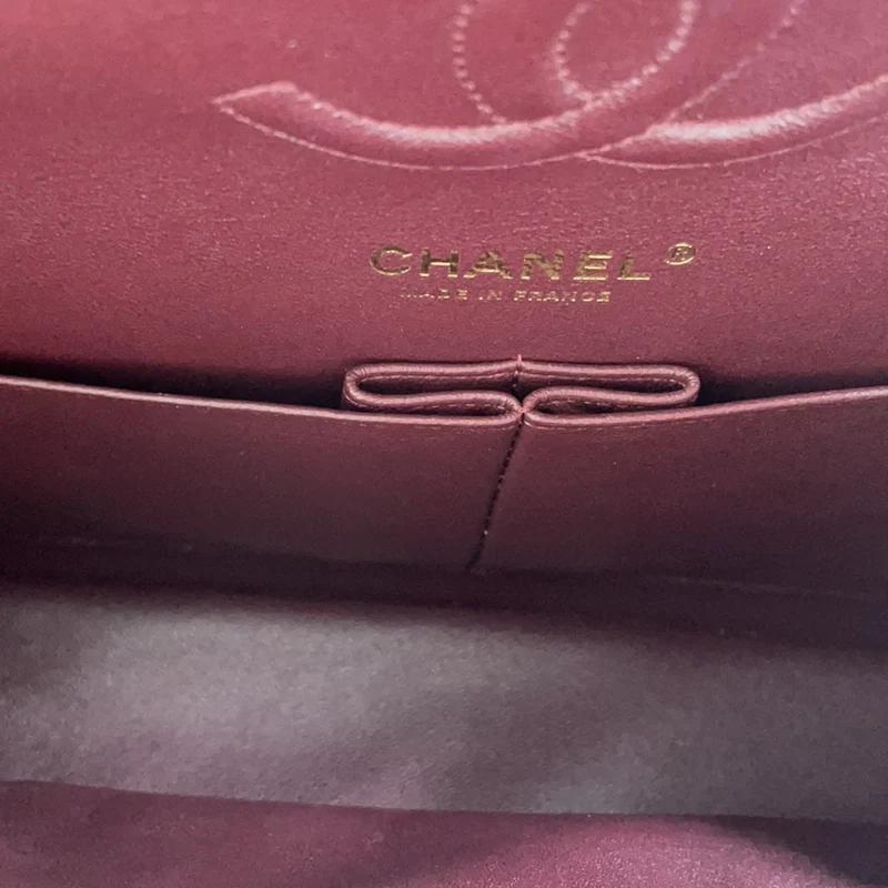 Chanel Schwarze klassische Doppel-Flap-Tasche Caviar
