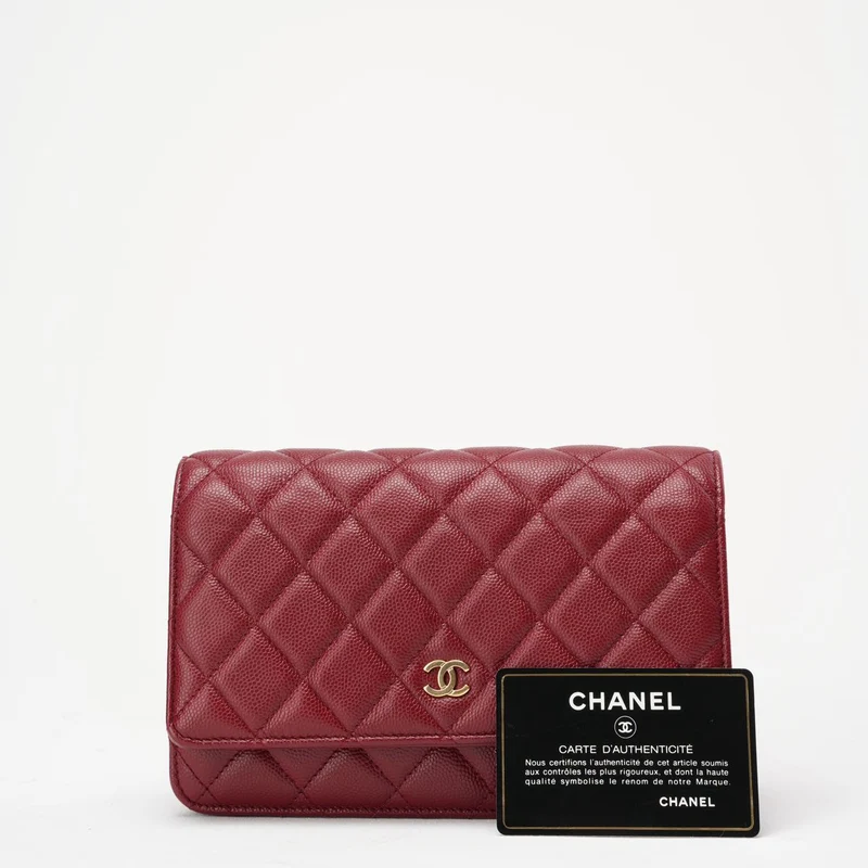 Chanel Burgunderrote Geldbörse mit Kette WOC Caviar 2019