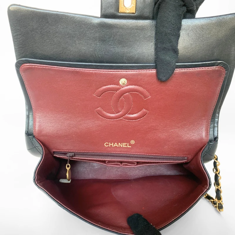 Chanel Classic Flap Bag Middelgroot lamsleer
