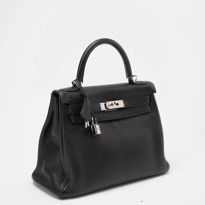 Hermès Schwarzes Kelly 28 P Quadratisches Togo-Leder Palladium