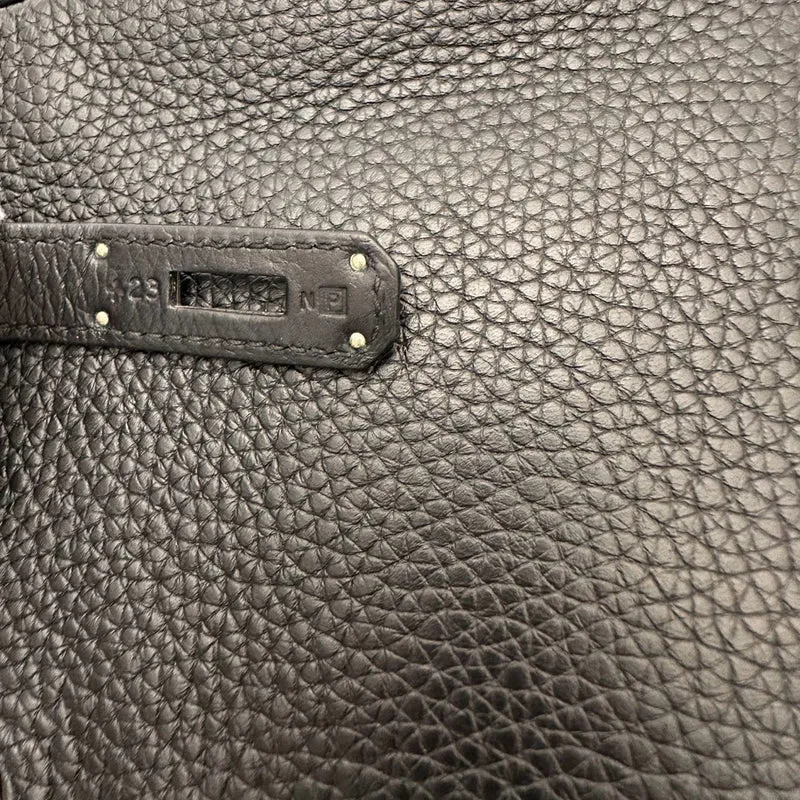 Hermès Schwarzes Kelly 28 P Quadratisches Togo-Leder Palladium