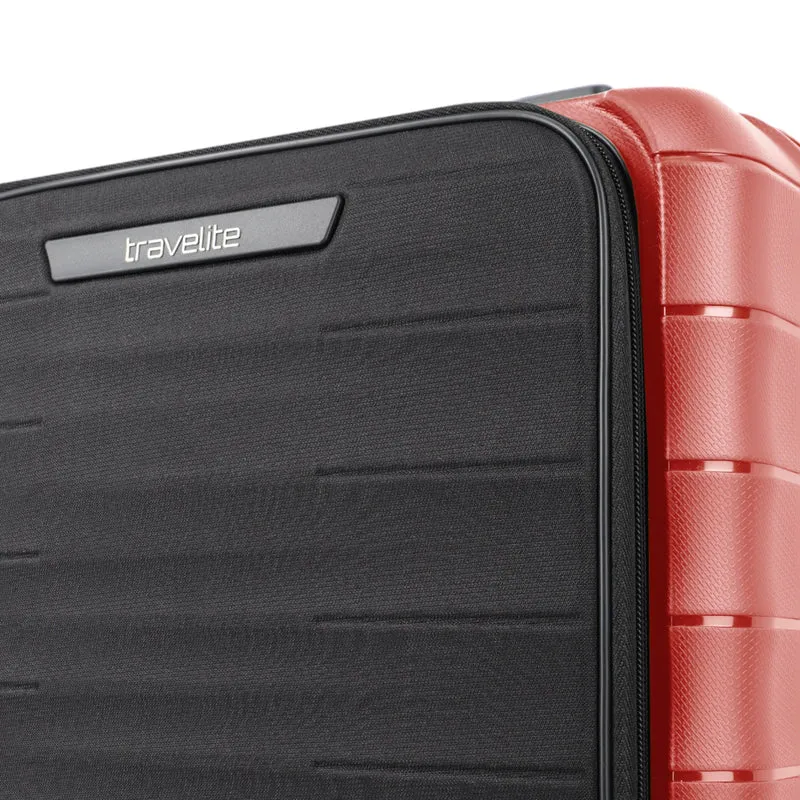 Travelite Mooby 4-Rollen-Handgepäcktrolley mit Vortasche 55 cm -Rot