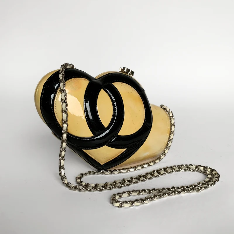 Chanel hart schoudertas lakleer (Limited Edition)