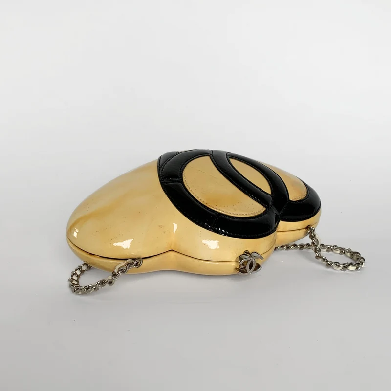 Chanel hart schoudertas lakleer (Limited Edition)