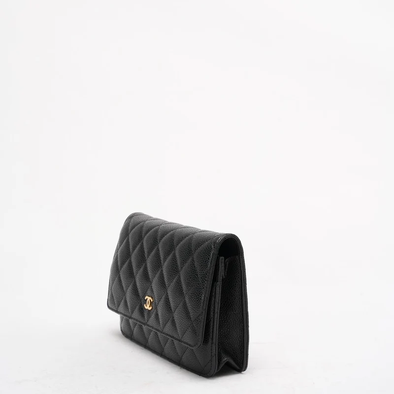 Chanel Schwarze klassische Brieftasche mit Kette (WOC) Caviar 2015