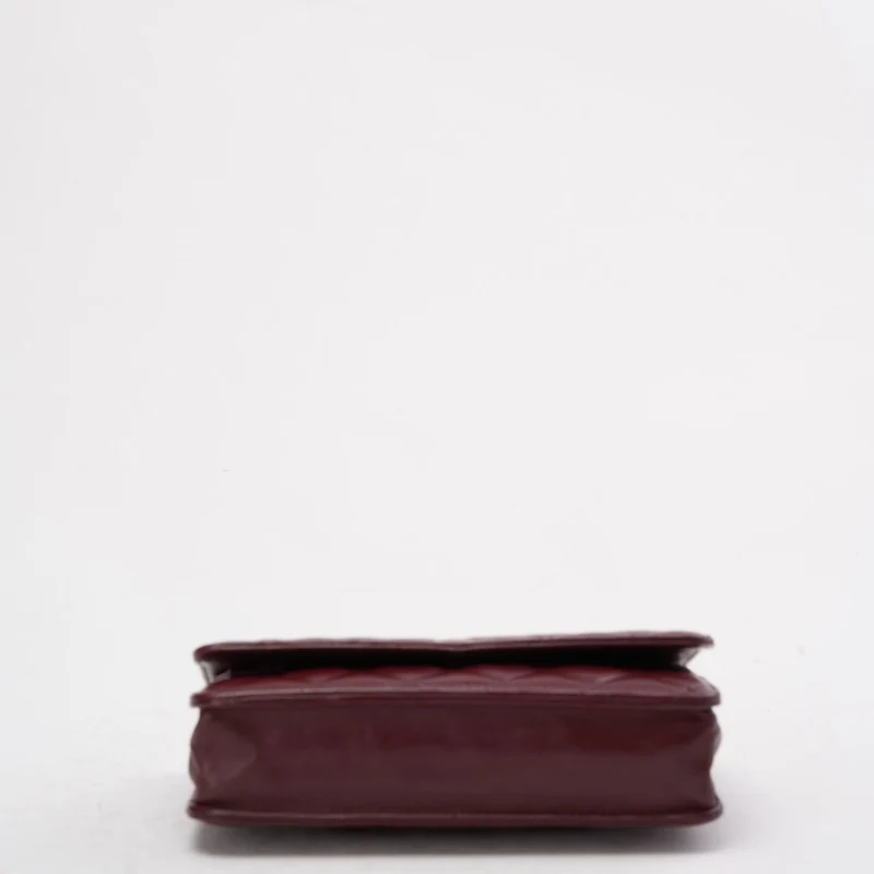 Chanel Burgundy Classic Wallet on Chain (WOC) aus Lammleder 2018