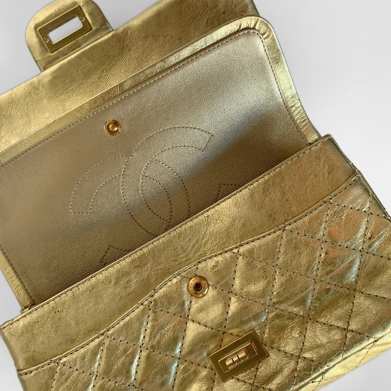 Chanel 2.55 Tasche aus gealtertem Kalbsleder