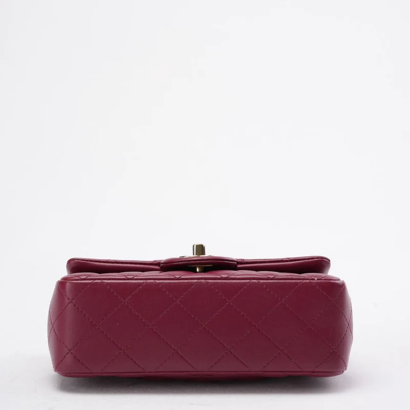 Chanel Burgunderrote Mini Classic Flap Bag 2021