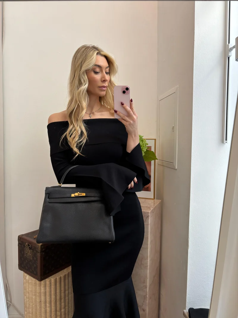 Hermes Kelly 32 Schwarze Togo-Ledertasche mit goldenen Beschlägen (Retourne)