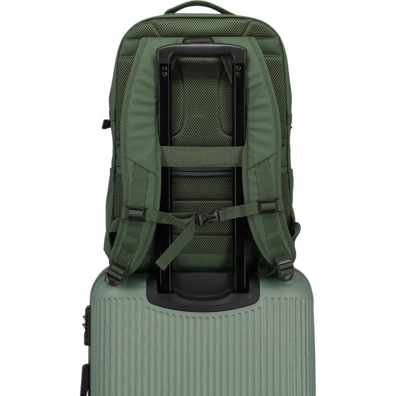 Travelite Basics Rucksack mit Laptopfach 48 cm -Oliv
