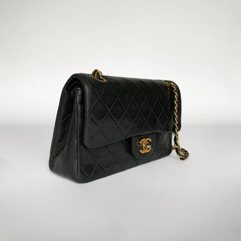 Chanel Classic Flap Bag Kleines Lammfellleder
