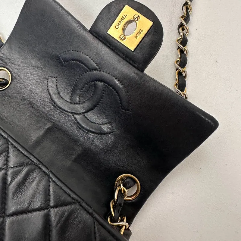 Chanel Schwarze Vintage Mini-Flap-Quadrat-Tasche 2000er