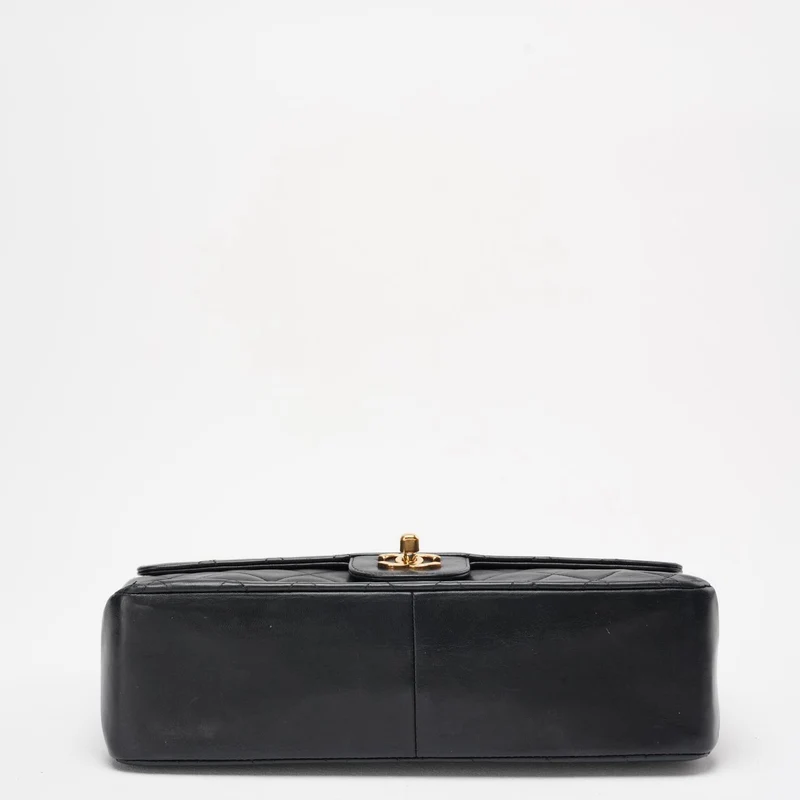 Chanel Vintage Schwarze zeitlose klassische Klappentasche 1990er Jahre
