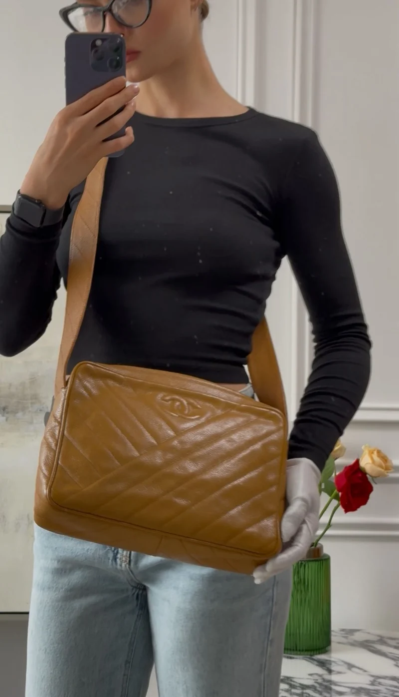 Chanel Vintage Caramel Caviar Diagonal Umhängetasche