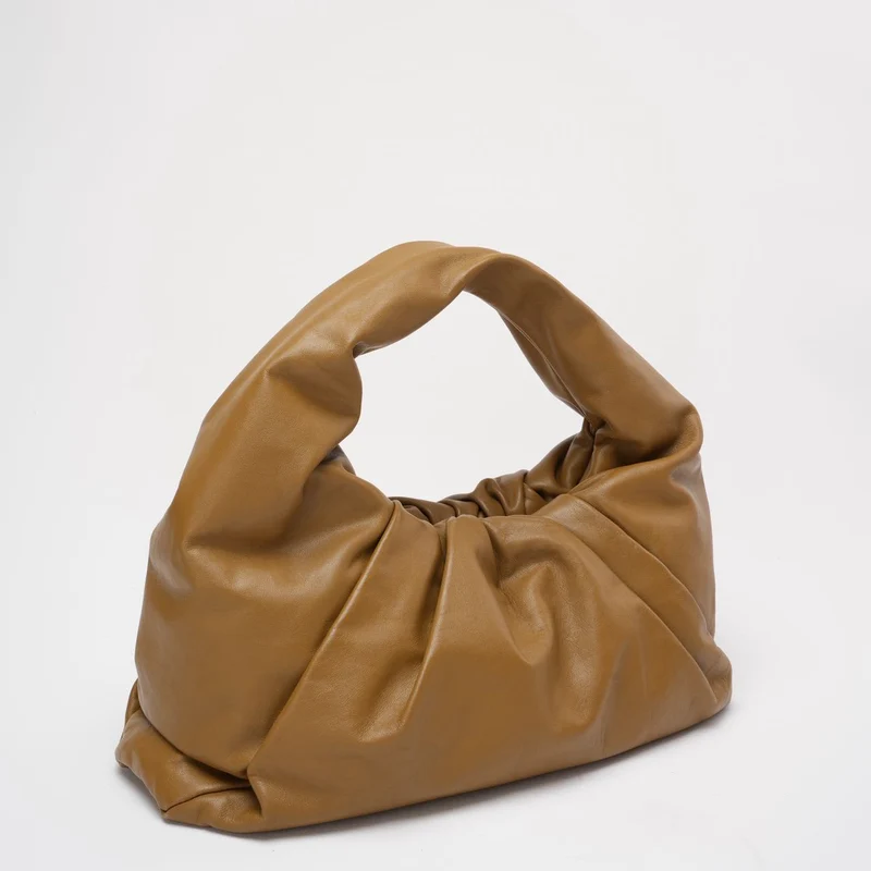 Bottega Veneta Schultertasche in Braun