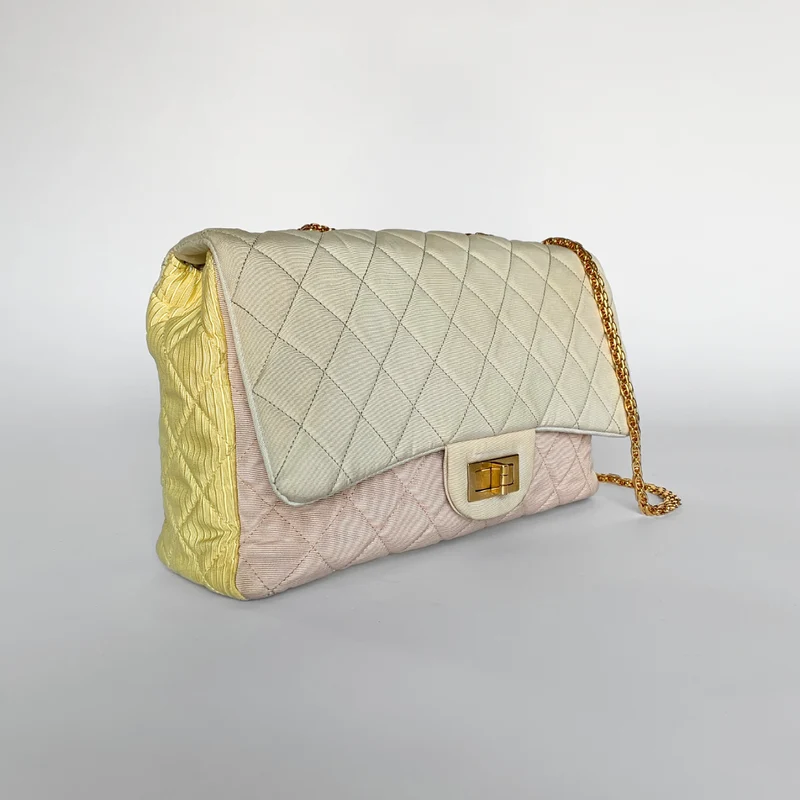 Chanel 2.55 Gewatteerde tas Nylon