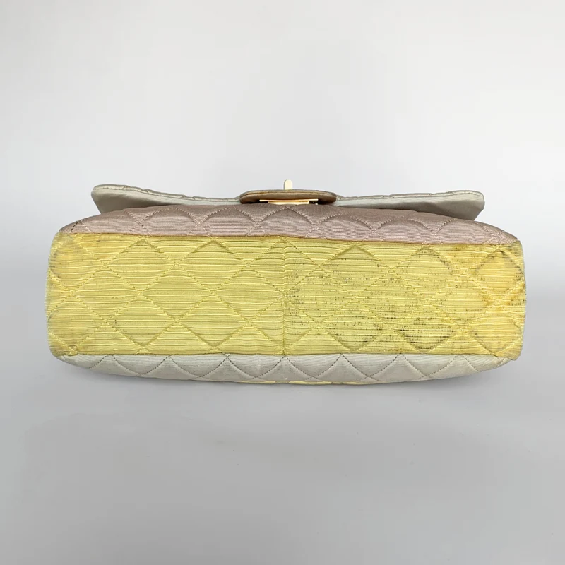Chanel 2.55 Gewatteerde tas Nylon