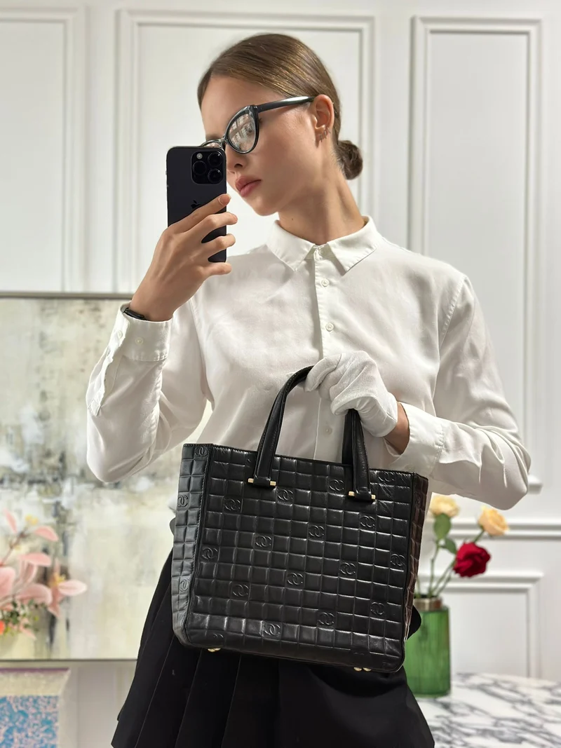 Chanel Vintage Schokoriegel-Tasche