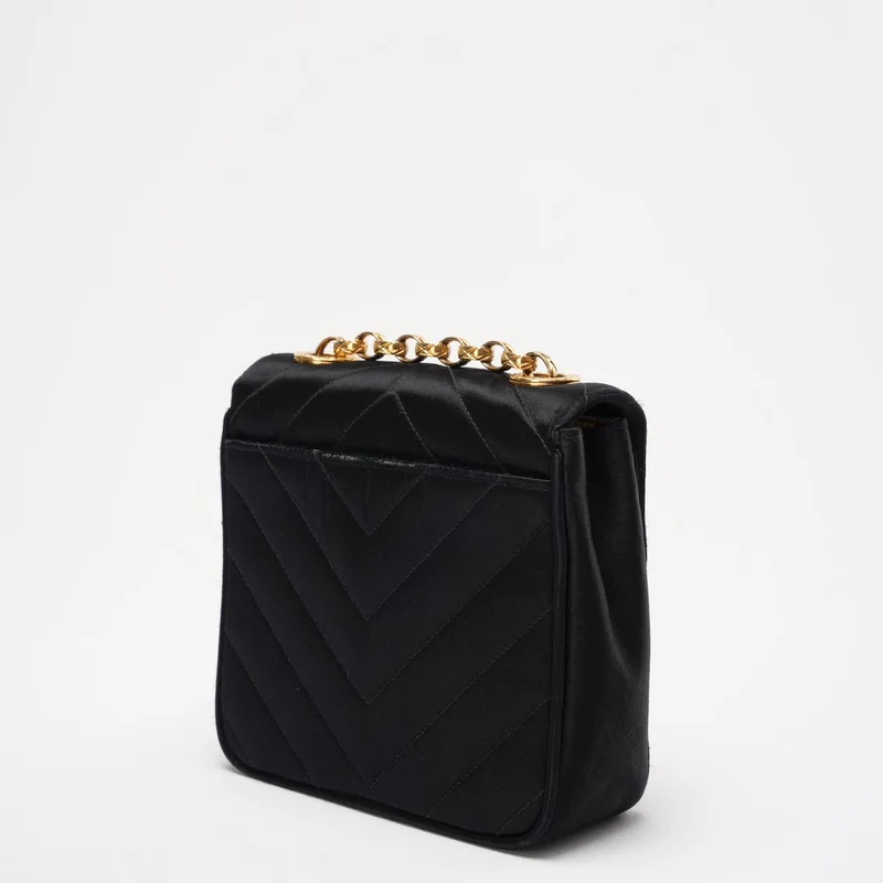 Chanel Timeless Chevron Mini Square Seide Dunkelblau