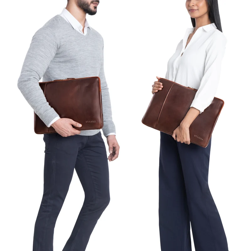 "Ino" 15.6 Zoll Laptop Sleeve Hülle Leder