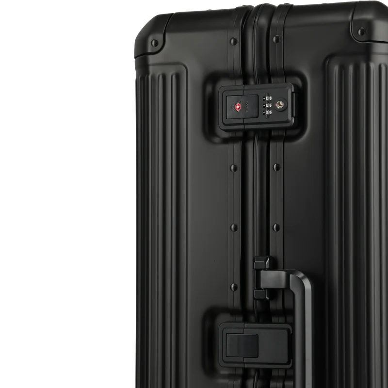 Travelite Next 4-Rollen-Trolley aus Aluminium 77 cm -Schwarz