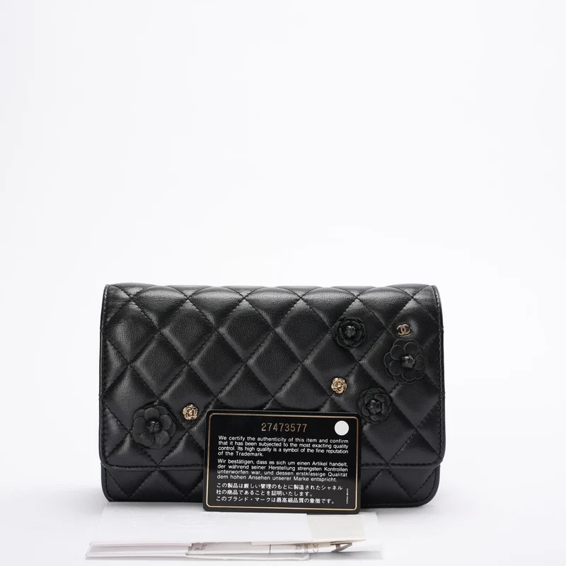 Chanel Geldbörse mit Kette (woc) Schwarze Camelia