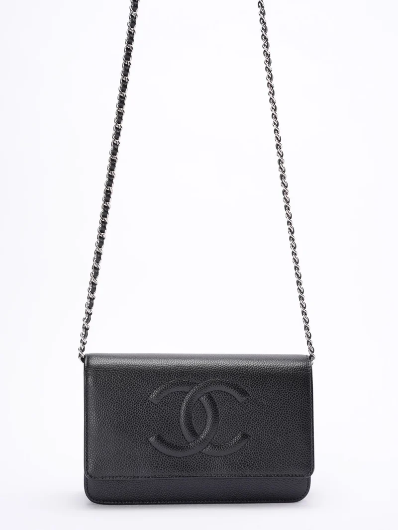 Chanel Geldbörse mit Kette, großes CC-Logo, schwarzes Kaviarleder