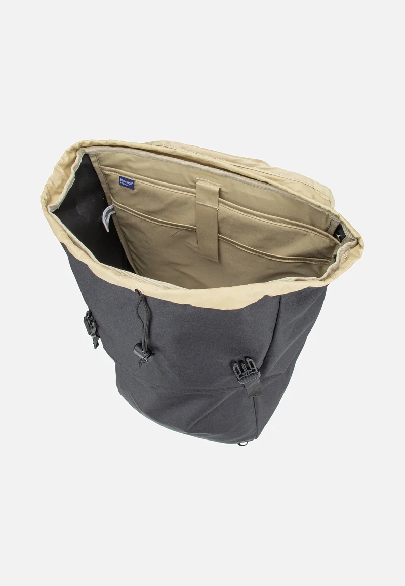 Walker 24 Black - Rucksack