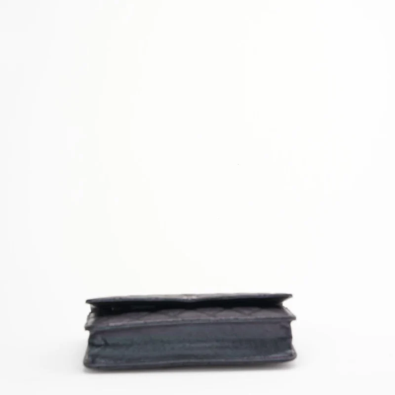 Chanel Black Caviar Wallet an der Kette (WOC) Goldbeschläge