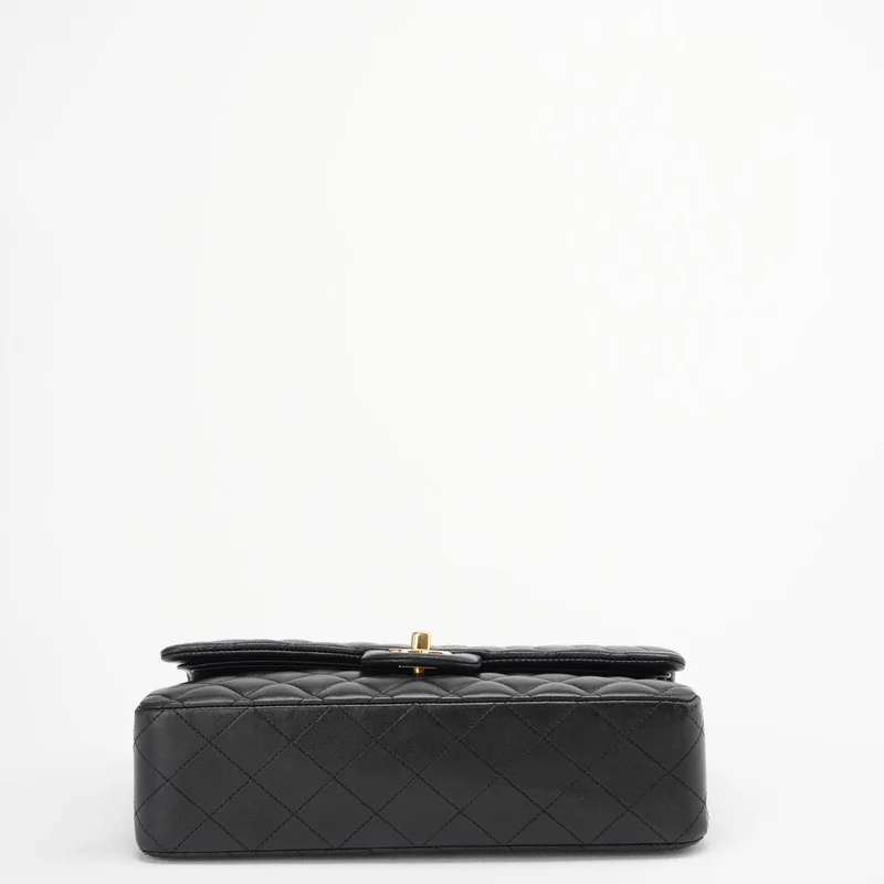 Chanel Classic Double Flap Bag Schwarz Medium