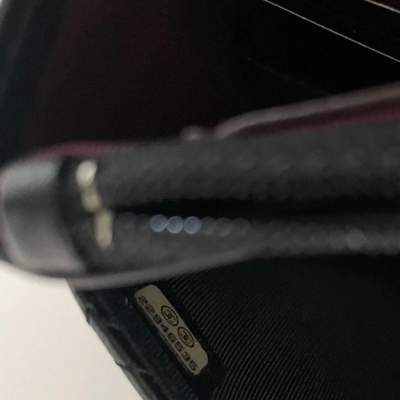 Chanel Wallet on Chain (WOC) Schwarze Umhängetasche aus Lammleder mit silbernen Beschlägen, 2017