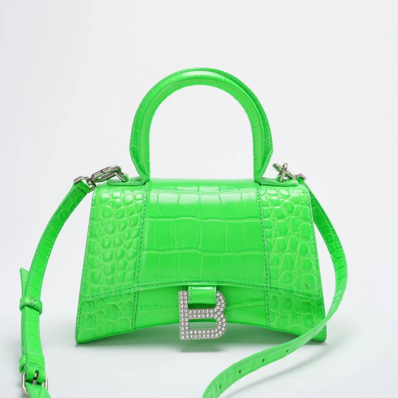 Balenciaga Hourglass XS Handtasche mit Krokodilprägung in Grün