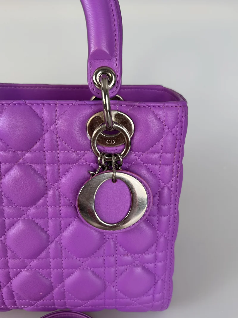 Dior Lady Dior Bag Medium Lila Lammleder mit silberner Hardware