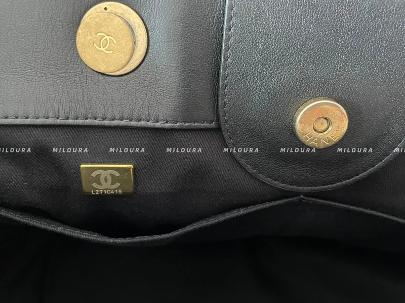 Chanel Schwarze große Deauville-Einkaufstasche aus Kalbsleder, limitierte Auflage