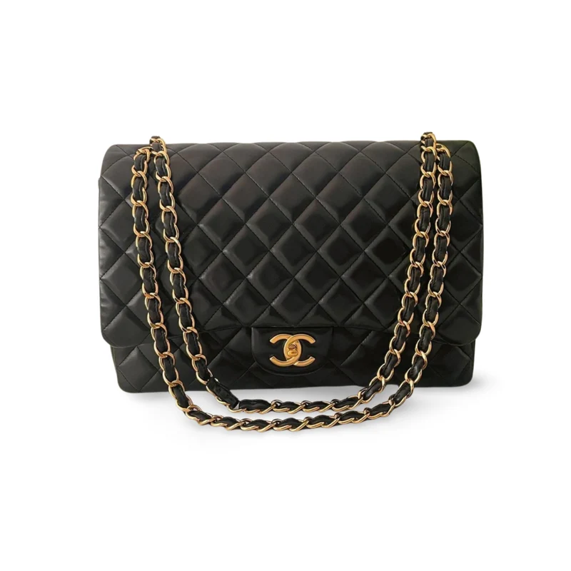 Schwarze klassische Maxi-Tasche mit Doppelklappe von Chanel mit goldener Hardware