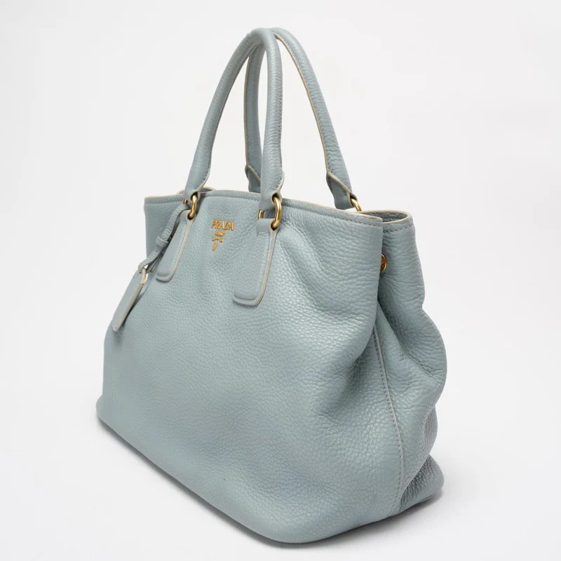 Prada – Mittlere Galleria-Tasche aus hellblauem Saffiano Lux-Leder