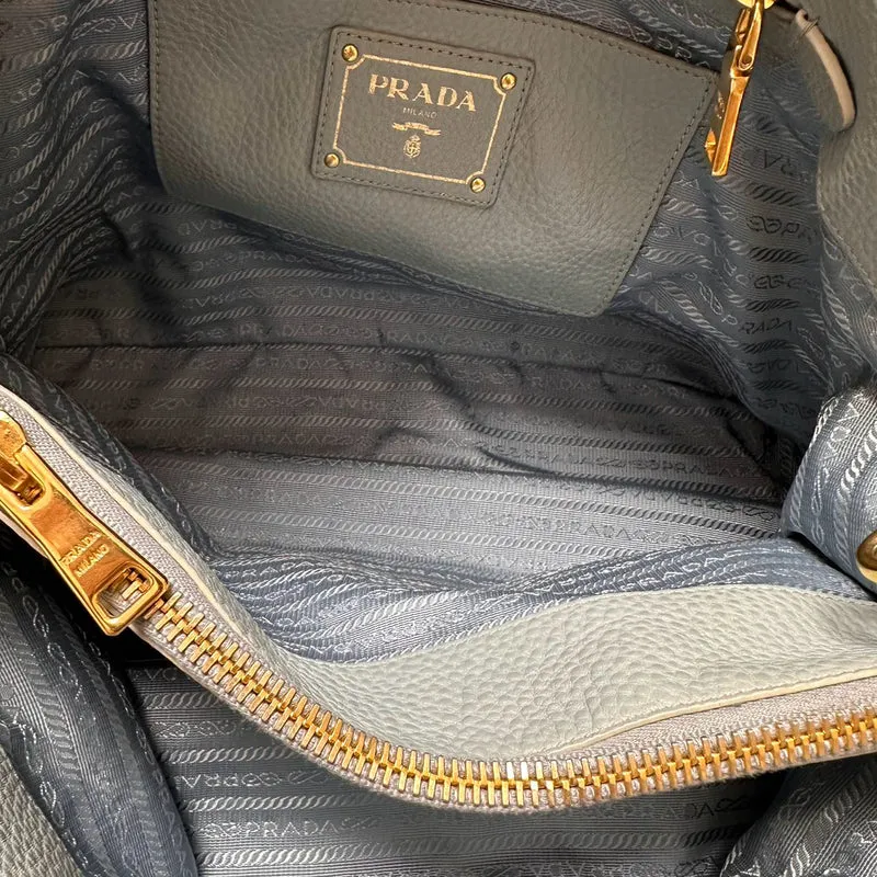 Prada – Mittlere Galleria-Tasche aus hellblauem Saffiano Lux-Leder
