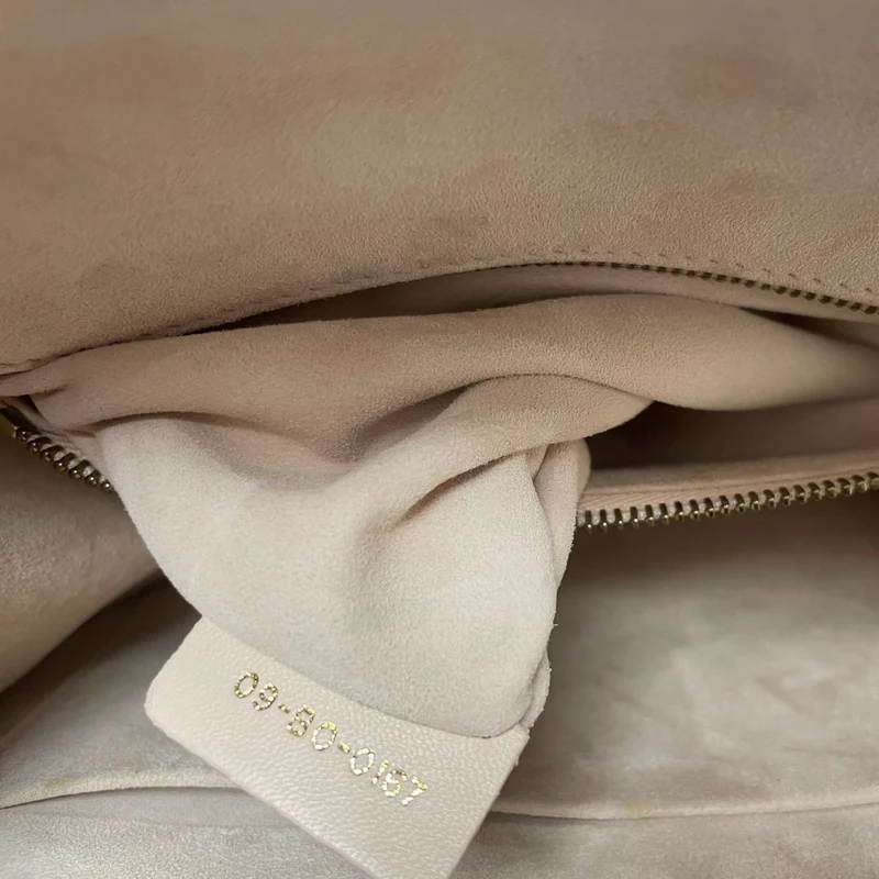 Christian Dior Rosa Kleine Umhängetasche mit Klappe aus Lammleder 2017
