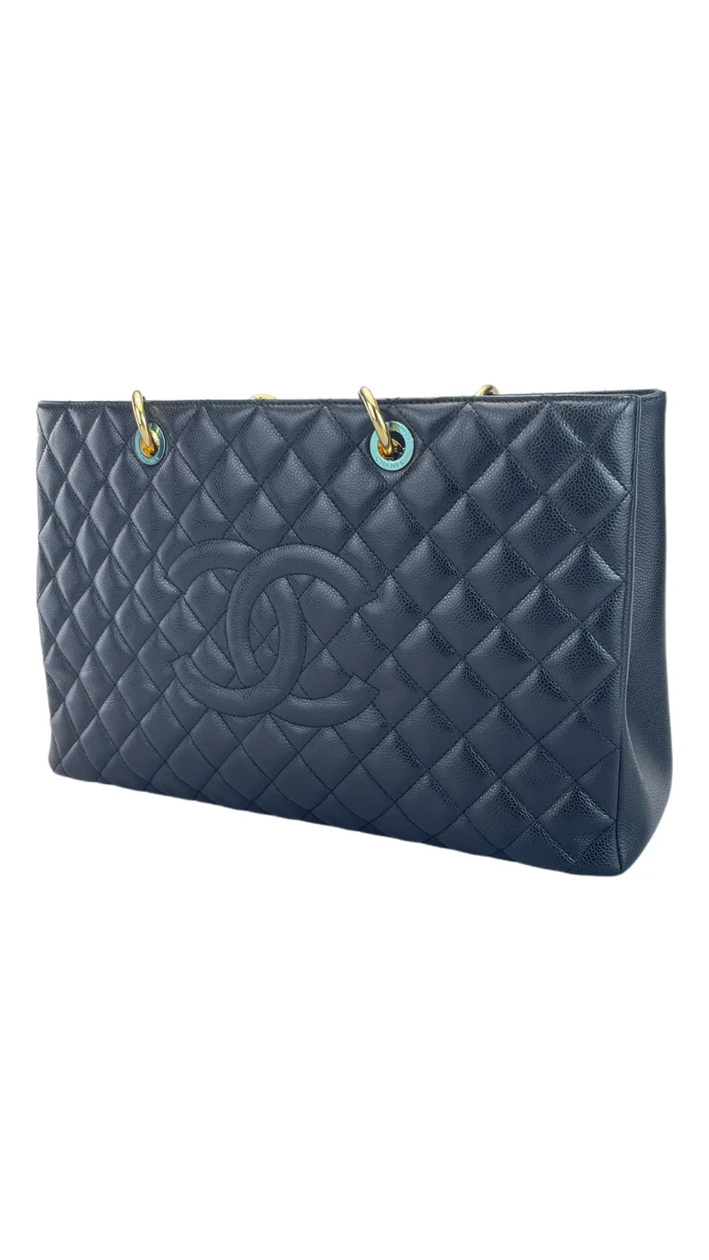 Chanel Schwarze Einkaufstasche aus Kaviarleder, extragroß