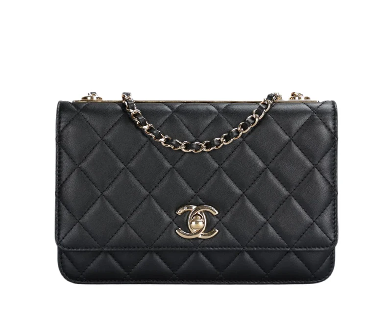 Chanel Trendy CC Geldbörse an Kette WOC Schwarzes Lammleder Gold Hardware