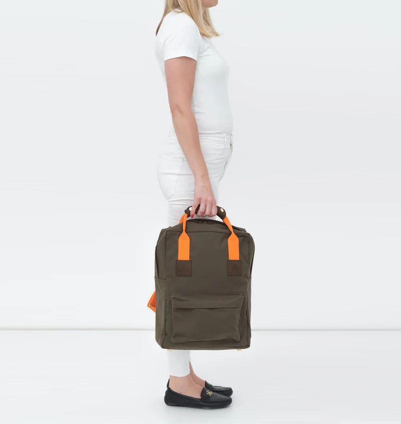 Rucksack GREEN mit orangem Gurtband