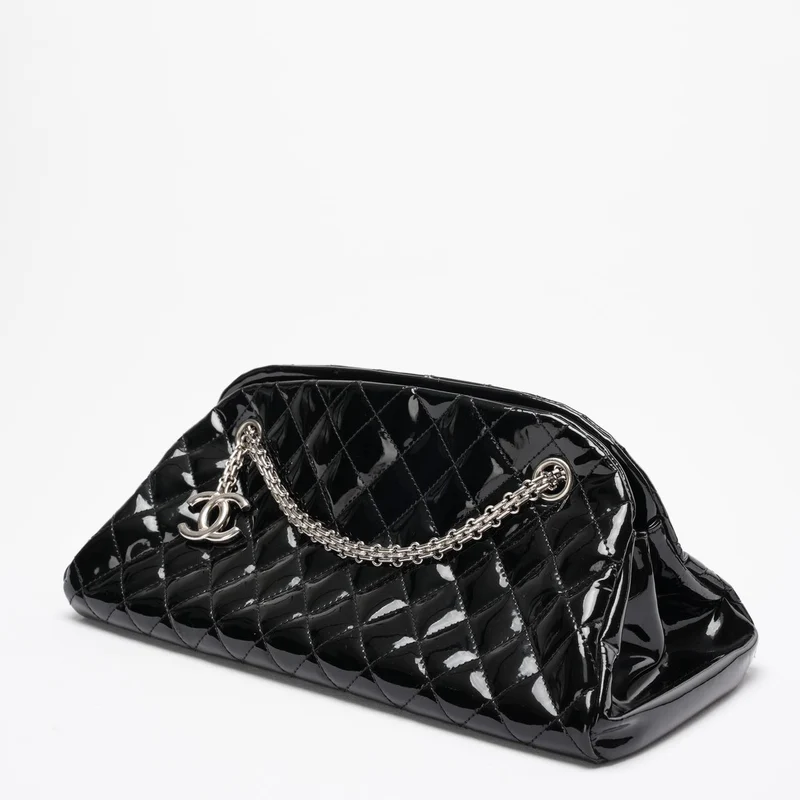 Chanel Just Mademoiselle Umhängetasche Schwarz