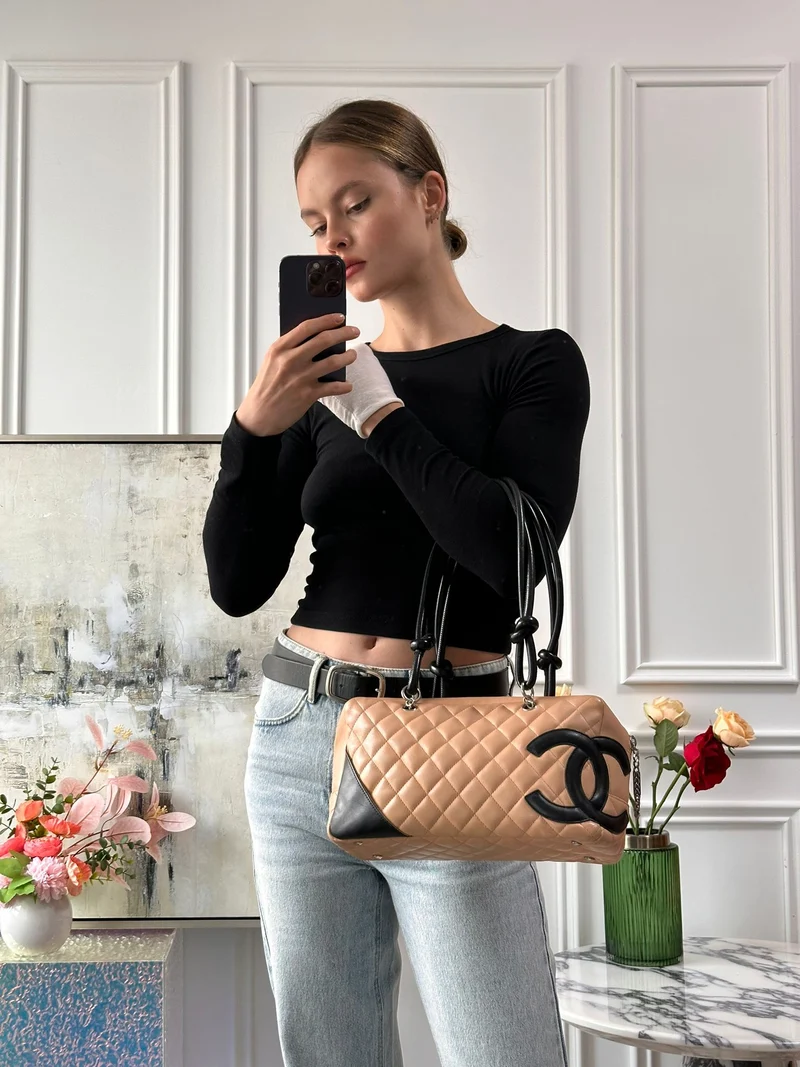 Chanel Cambon Bowler-Tasche Schwarz Beige