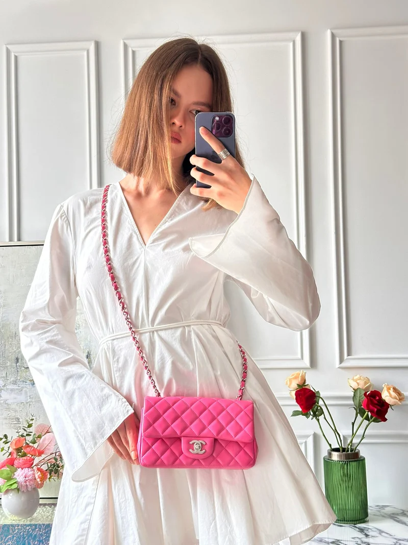 Chanel Klassische rechteckige Mini-Flap-Tasche Pink