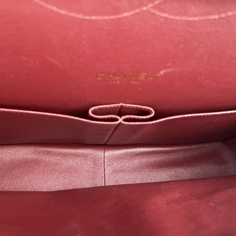 Chanel Burgunderrote zeitlose klassische Flap Bag Maxi Lammleder