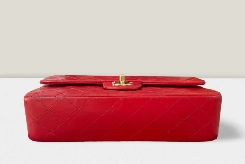 Chanel Red Vintage Classic Double Flap Bag Medium aus Lammleder mit 24 Karat Goldbeschlägen