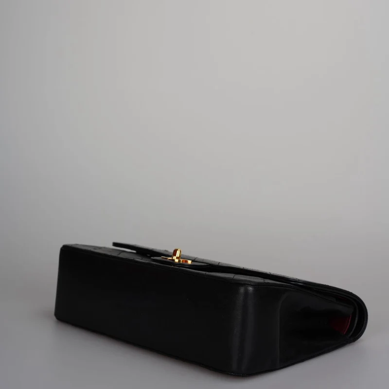 Chanel Vintage Schwarze Lammleder Zeitlose Flap Bag Gold Hardware