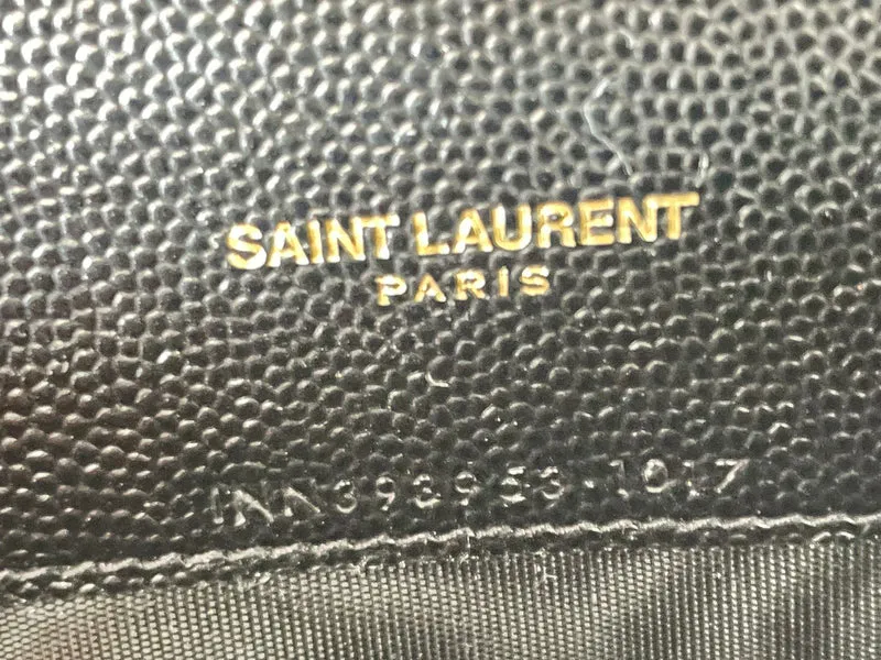 Saint Laurent YSL Chain Wallet Monogramm Nero Wallet auf einer Kettentasche