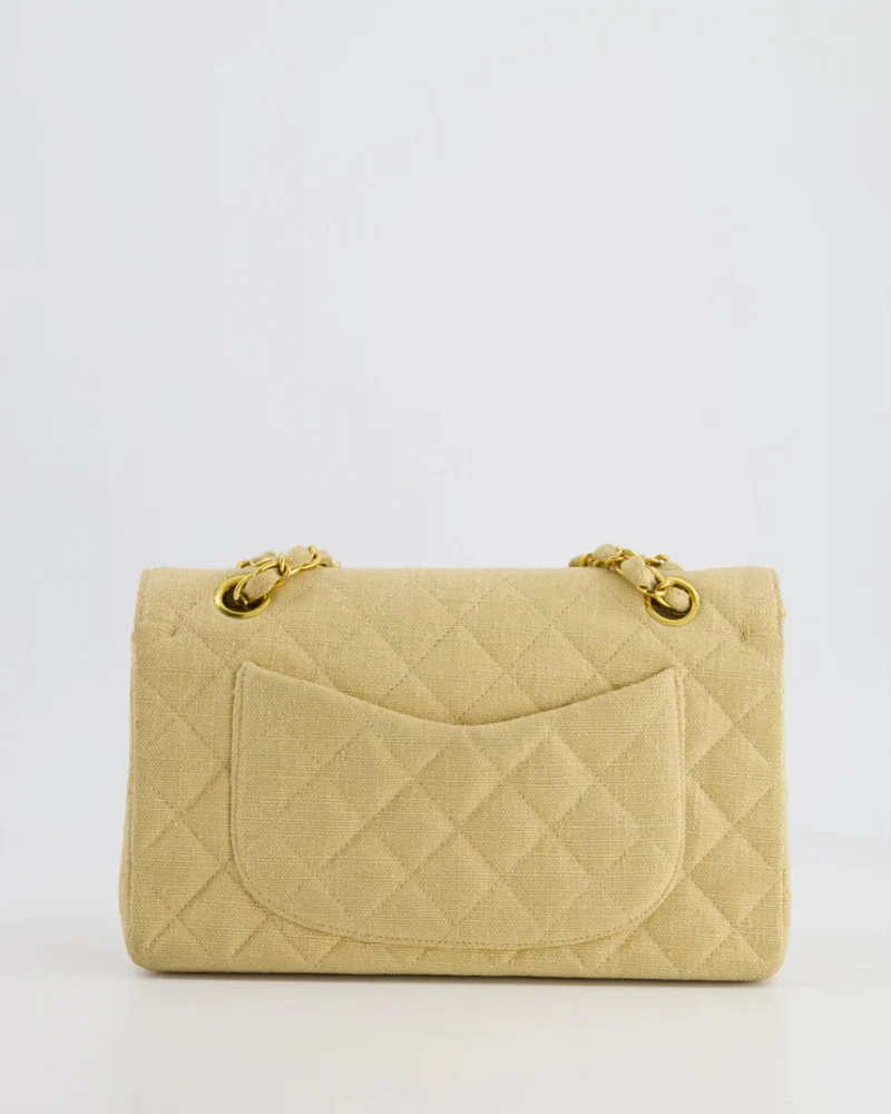 Chanel Vintage Beige kleine Stofftasche mit Doppelklappe und 24 Karat Goldbeschlägen
