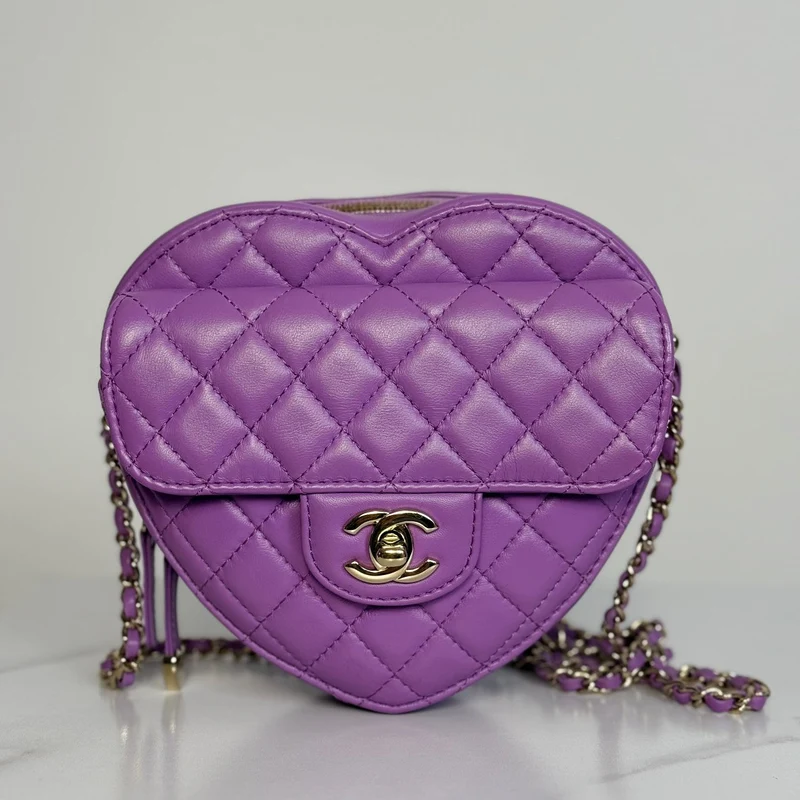 Chanel Große Herztasche Lila Lammleder Gold Hardware 2022